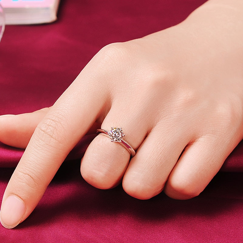 With Credentials Never Fade 18K White Gold Color Ring Round 2.0ct Zircon Diamant Wedding Band Accessories Women Classic Jewelry - Jeglowstore