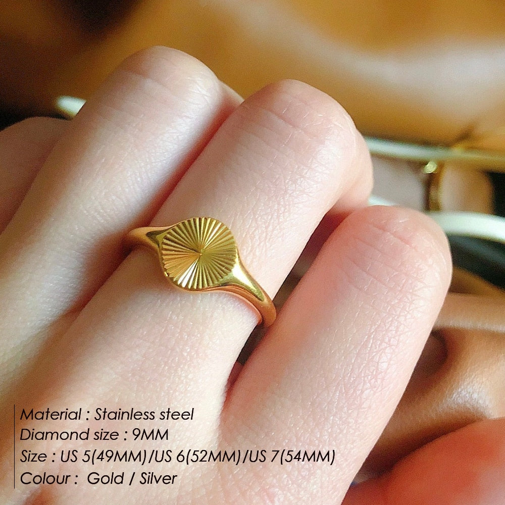 High Quality Wave Rings For Women Minimalist Dainty Rays Texture Circle Ring Stainless Steel Signet Chunky Dome Ring