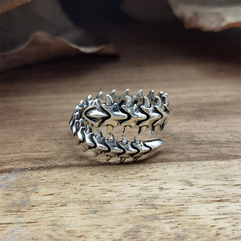 Retro Gothic Keel Spine Rings for Women Men Hip Hop Hyperbole Centipede Jewelry Gifts Trendy Ring Adjustable Anillo