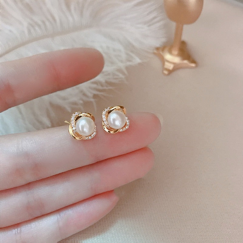 Korean Style Zircon Black Resin Rhombus Ear Studs for Women Elegant Geometric Earrings Jewelry Fashion Earrings Gifts