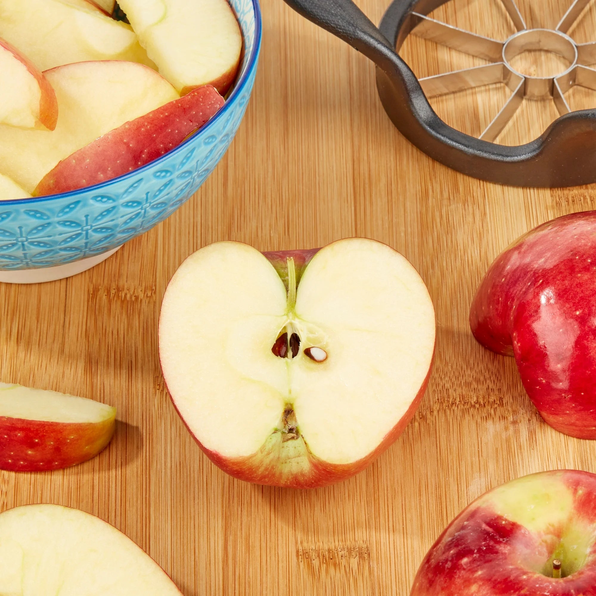 Fresh Cosmic Crisp Apple, Each