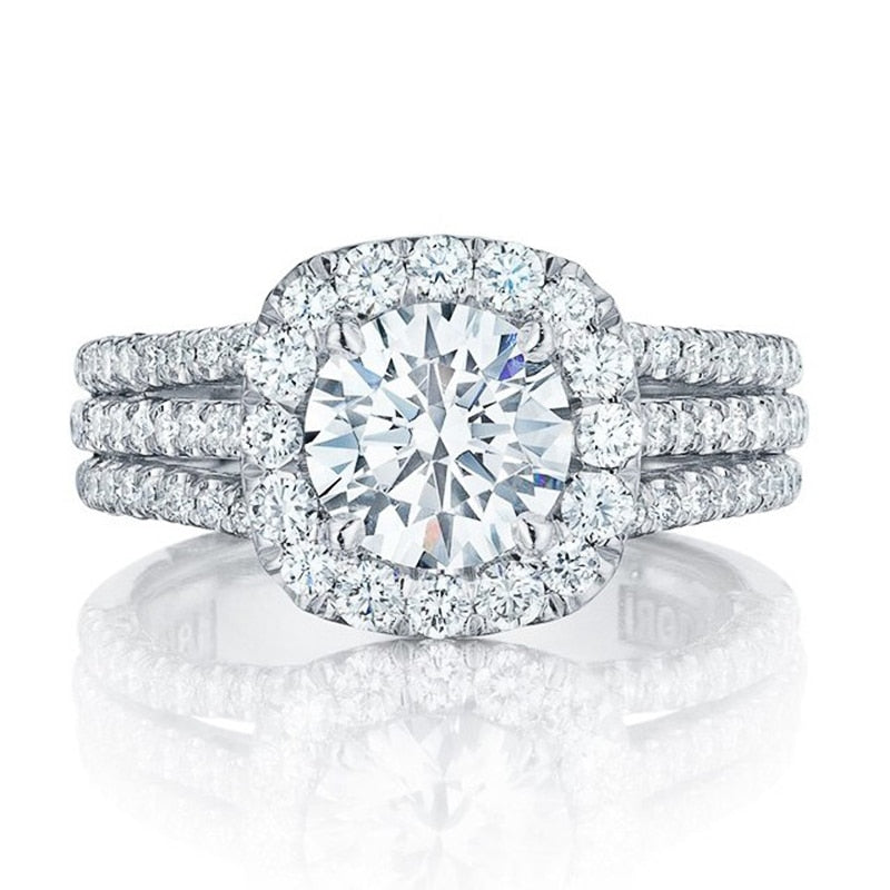 Huitan Trendy Brilliant Cubic Zirconia Ring