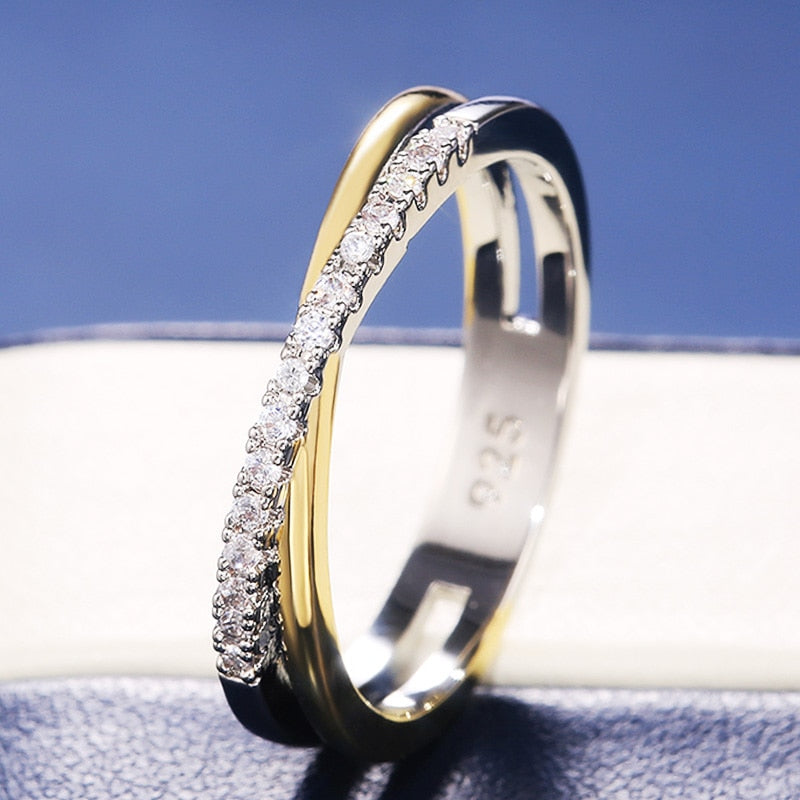 Huitan Luxury CZ Stone Mix Metal Color High Quality Ring