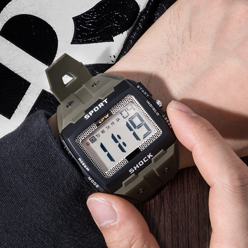 Big Numbers Water Resistant Men Digital Watch