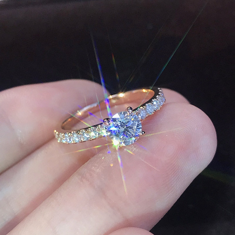 Hot Selling Trendy Claws Design Crystal Zircon Ring