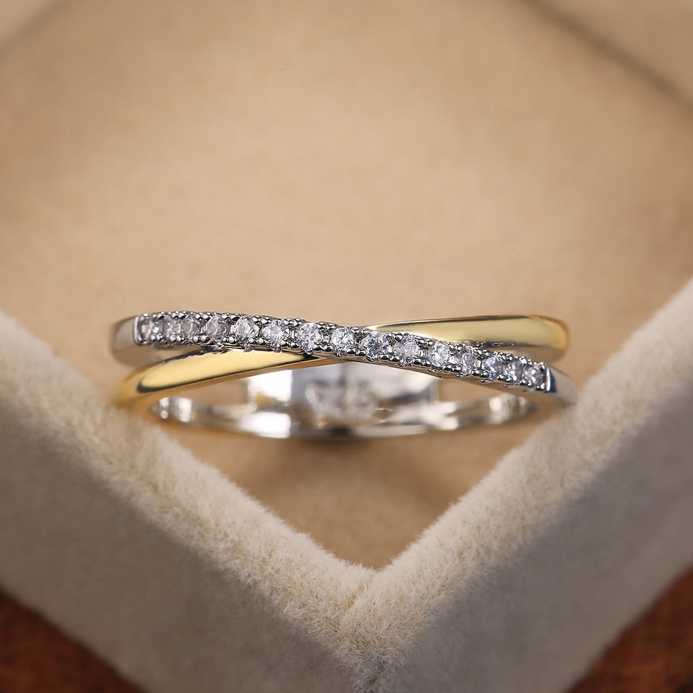 Huitan Luxury CZ Stone Mix Metal Color High Quality Ring
