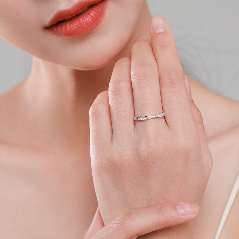 Simple Interwoven Sterling Silver CZ Zircon Finger Ring