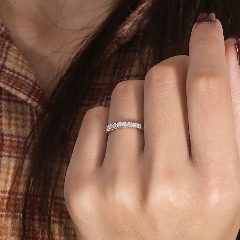 AEAW 14k White Gold 0.25ctw 2mm DF Round Cut Diamond Band Ring