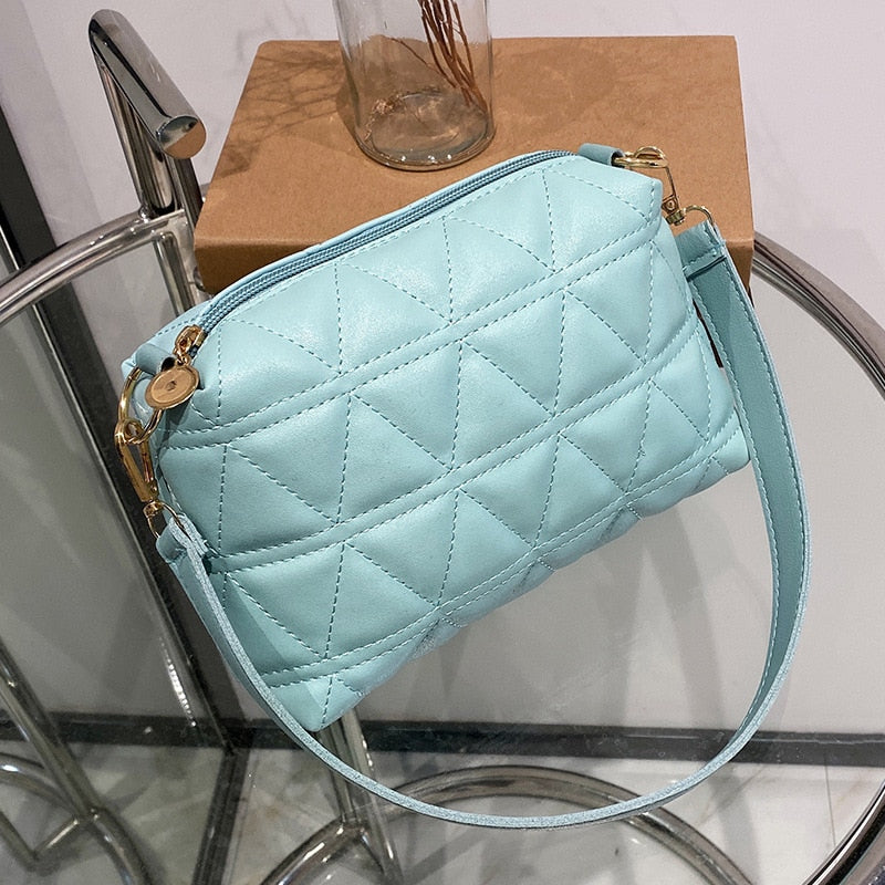 Leisure Embroidered Rhombic Chain Bag