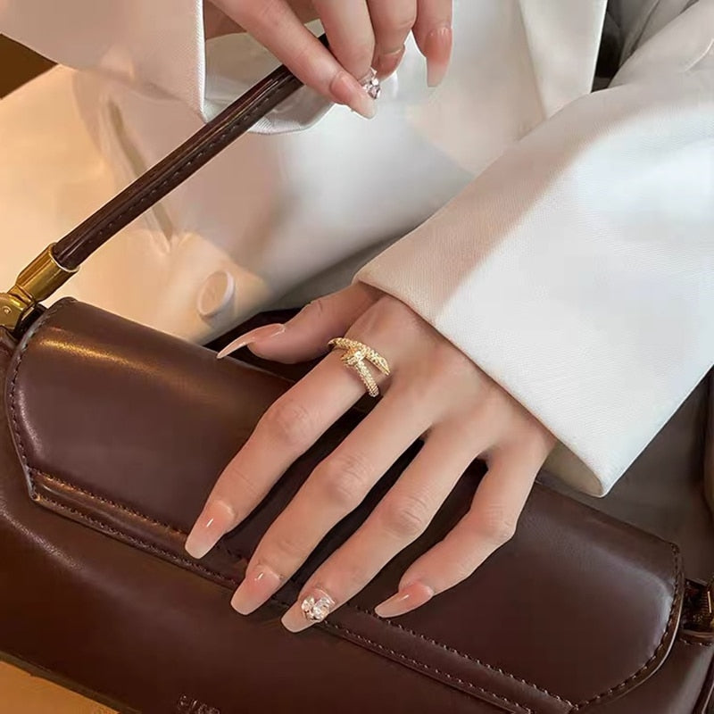 Classic Temperament Luxury High Quality Copper Zircon Ring