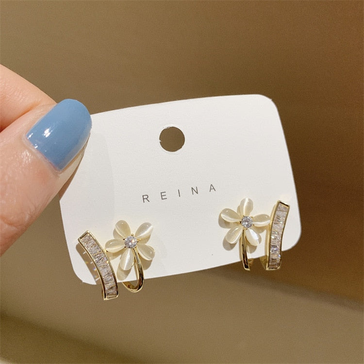 Fashion Metal Flower Pearl Cute Elegant Earrings