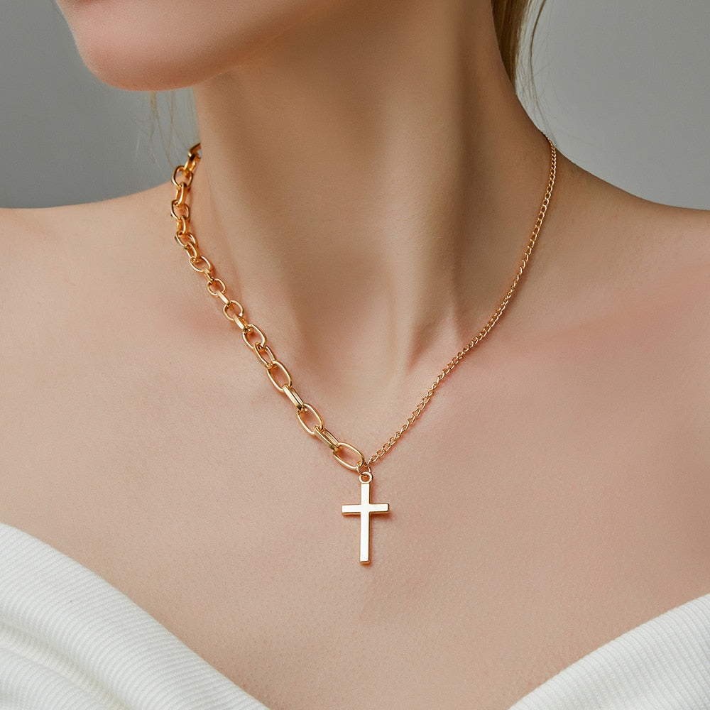 Independent Gothic Metal Hollow Necklace