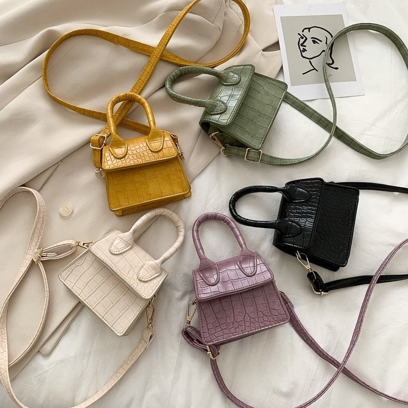 Mini Crocodile Pattern Flip Messenger Crossbody Bag