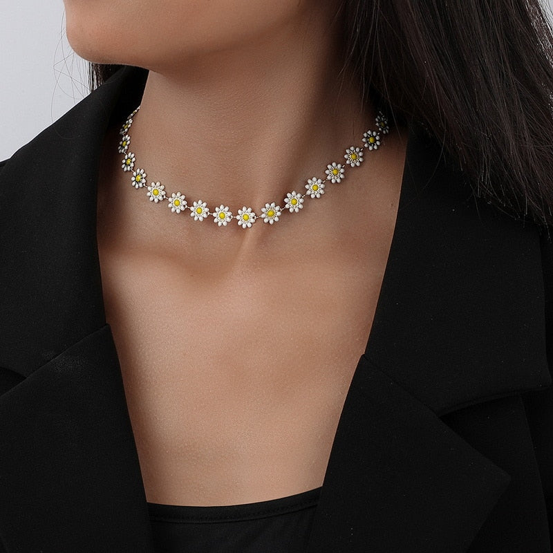 Elegant Flower Daisy Clavicle Necklace