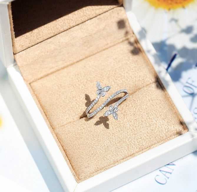 2022 NEW Fashion Double Butterfly Silver Clear Zircon Lab Diamond Ring