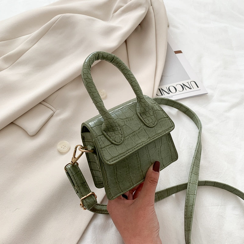 Mini Crocodile Pattern Flip Messenger Crossbody Bag