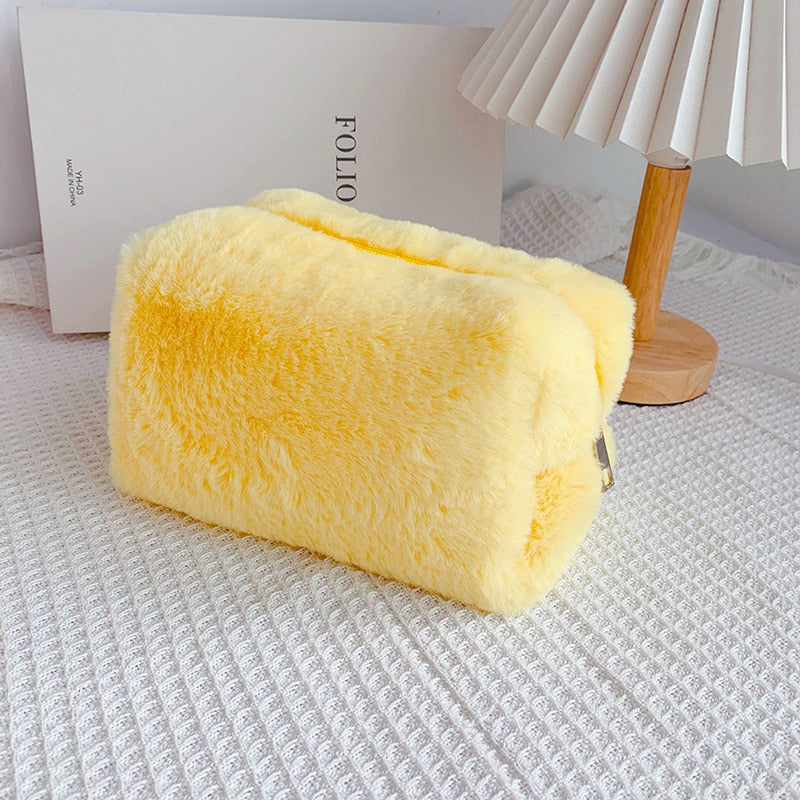 PURDORED 1 Pc Solid Color Fur Makeup Bag for Women Soft Travel Cosmetic Bag Organizer Case Young Lady Make Up Case Necessaries
