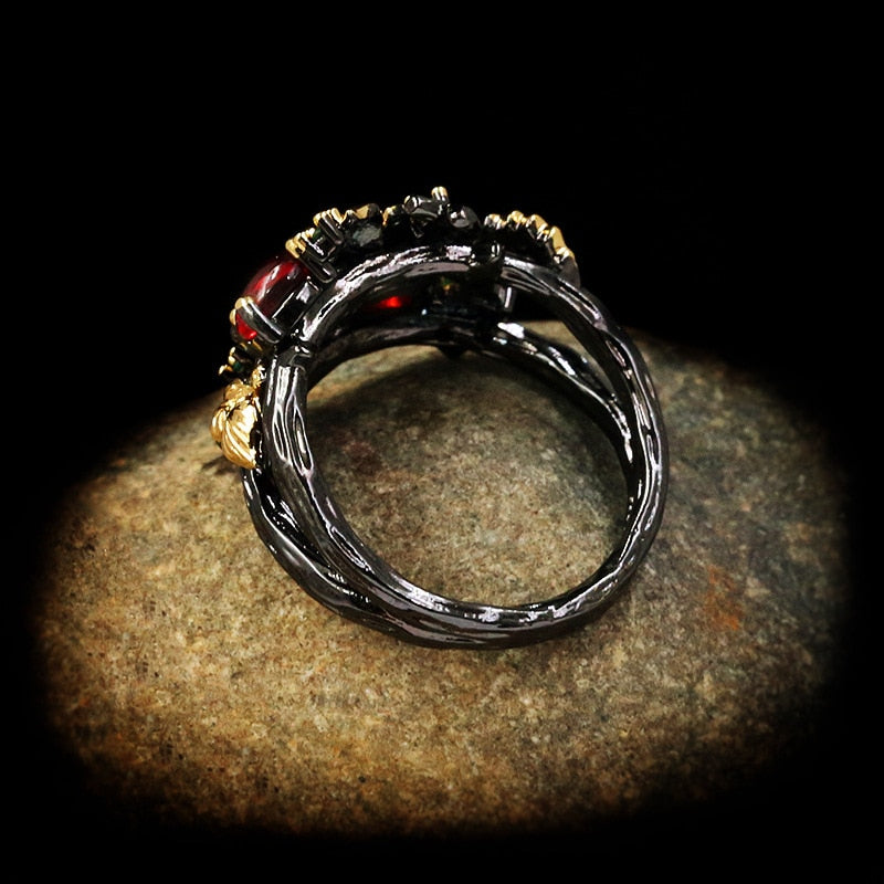 New Exquisite Leaf Flower Color Zircon Ladies Women's Ring Jewelry Black Gold Two-color Red Zircon Ring Ladies Ring