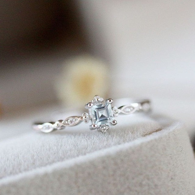 New Trendy Crystal Engagement Rings For Women - Shopeasywear