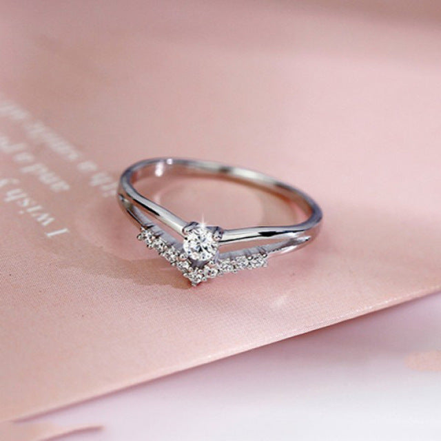 New Trendy Crystal Engagement Rings For Women - Shopeasywear