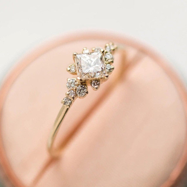 New Trendy Crystal Engagement Rings For Women - Shopeasywear