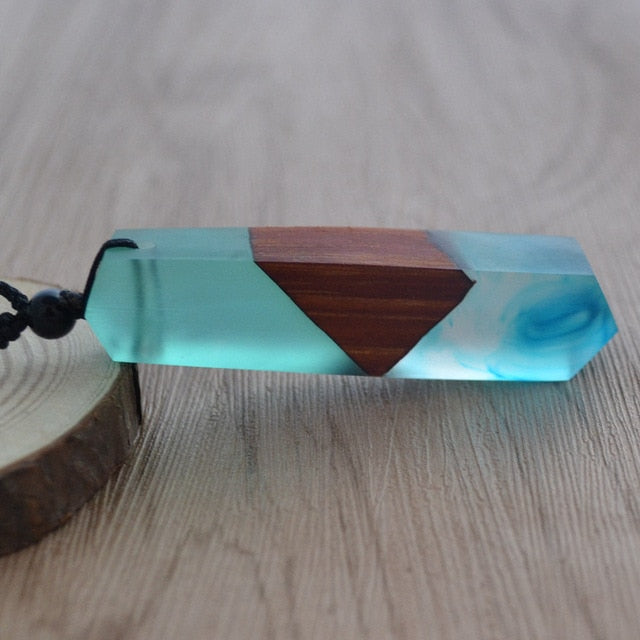 Vintage men & woman fashionable wood pendant necklace, woven rope