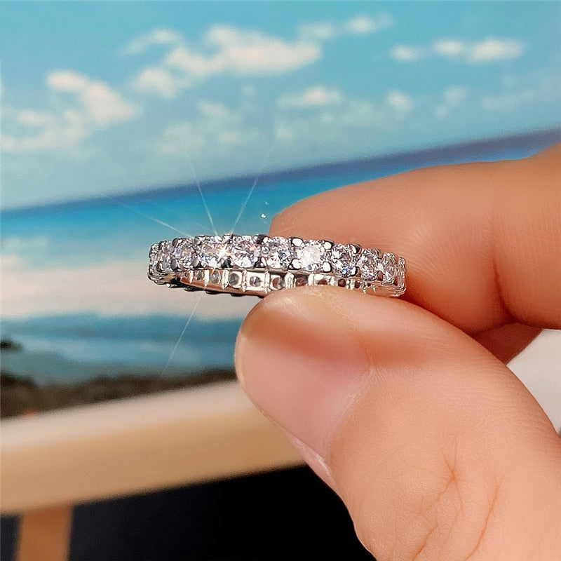 Huitan Fashion Contracted Women's Ring Thin Full Paved Round CZ Versatile Girls Accessories Daily Wear Party Statement Jewelry