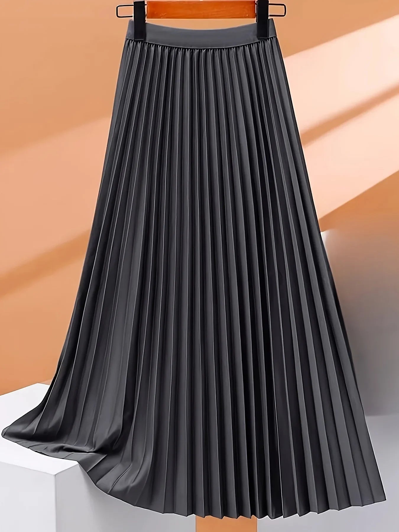 Women’s Vintage Pleated Long Skirt Casual Elegant