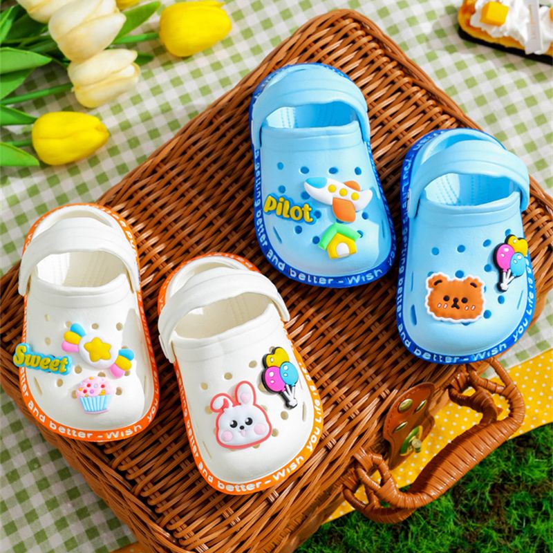 Kids Summer Cartoon Cave Hole Sandals 2022 Garden Beach Slippers Sandals Non-Slip Soft Soled Quick Drying Shoes