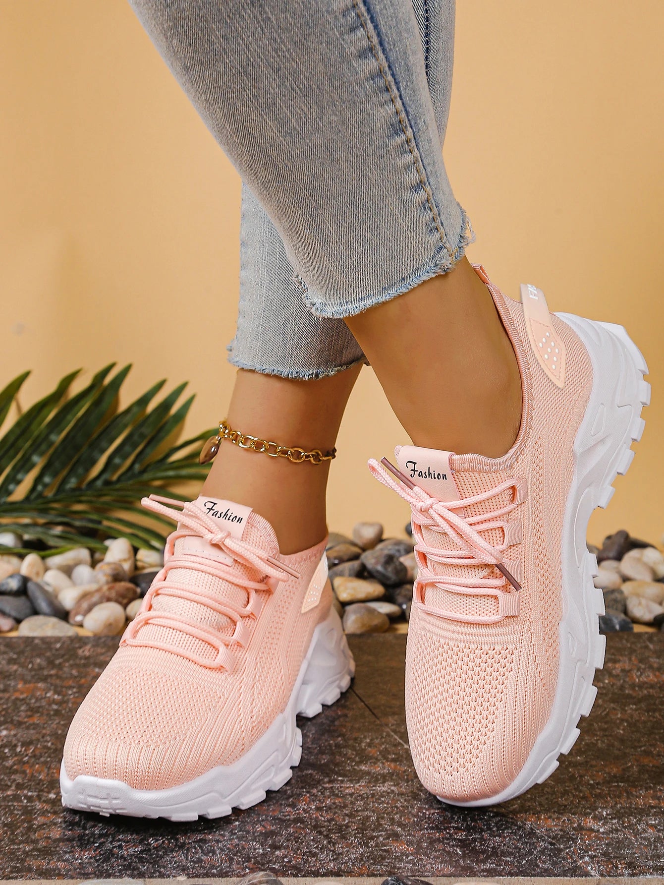 Women’s Breathable Soft Sole Casual Sneakers