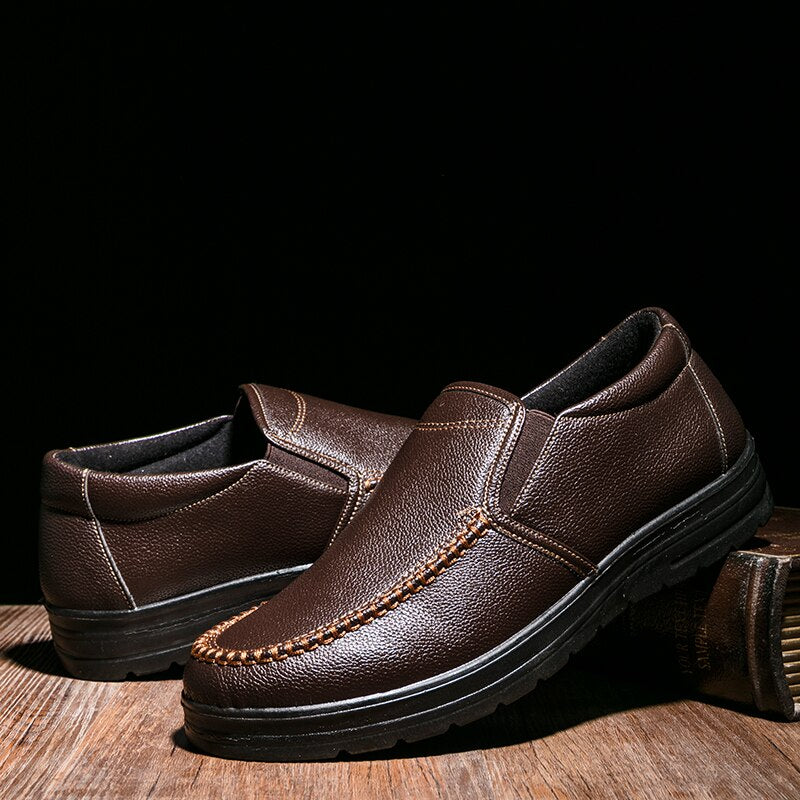 Men Loafers Light Leather Casual Shoes Male Outdoor Walking Shoes Comfortable Mens Sneakers Soft Loafers Male Shoes