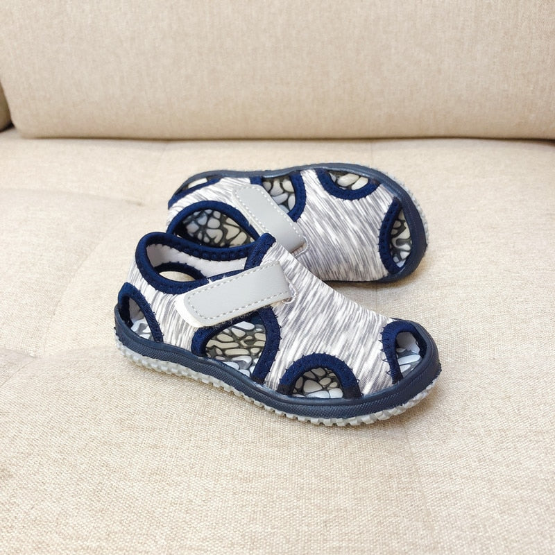 Girls' Sandals Spring and Summer Children's Closed Toe Sports Beach Shoes Boys Wading Shoes Candy Color