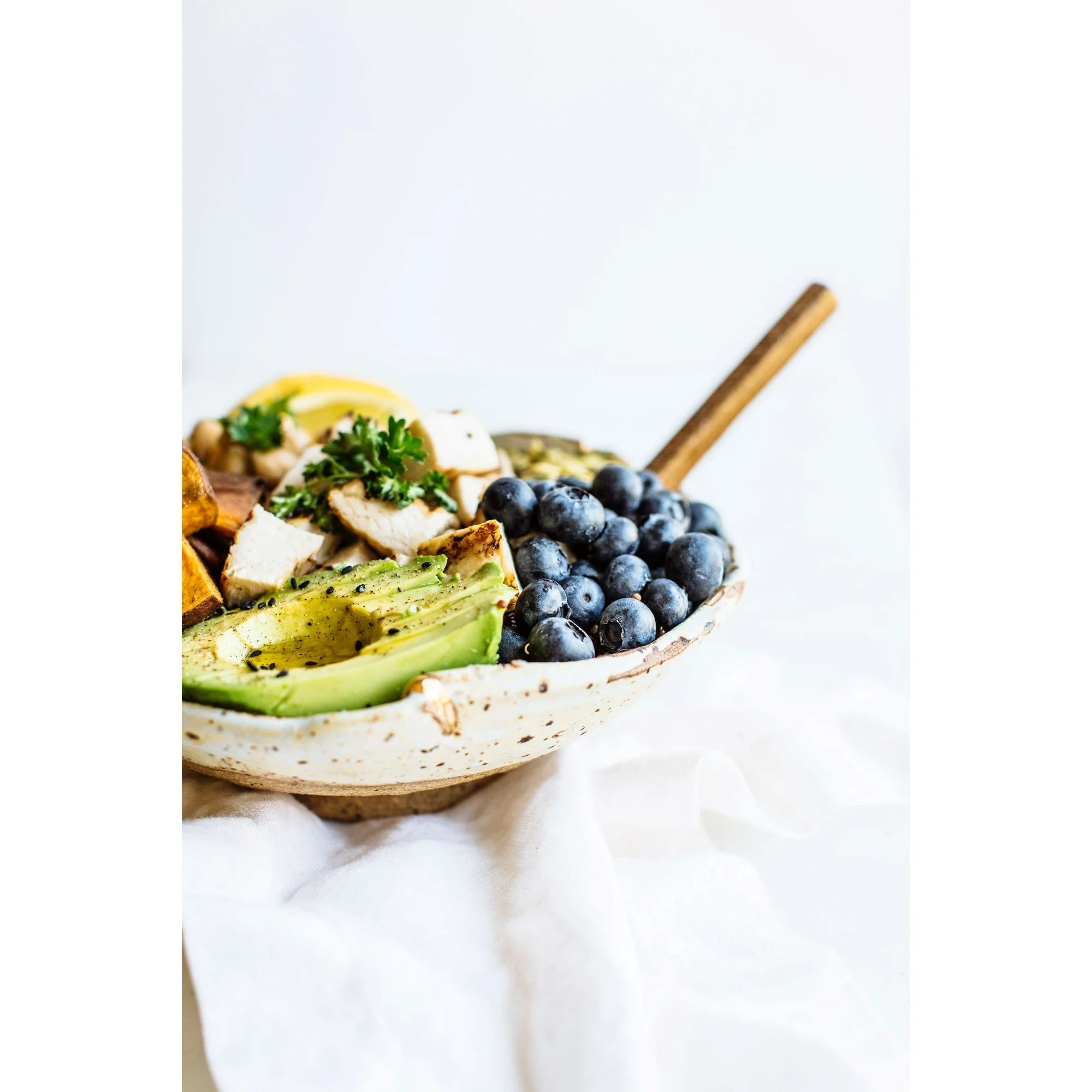 Fresh Organic Blueberries Dry Pint Container