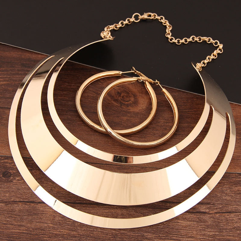 KMVEXO Trendy Gold Metal Torques Necklace