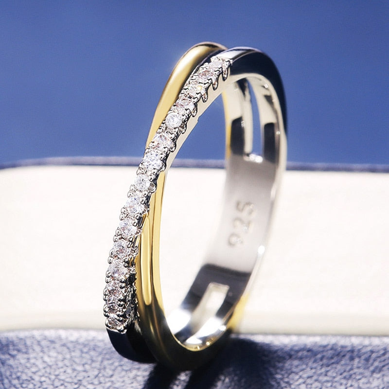 Huitan Luxury CZ Stone Mix Metal Color High Quality Ring