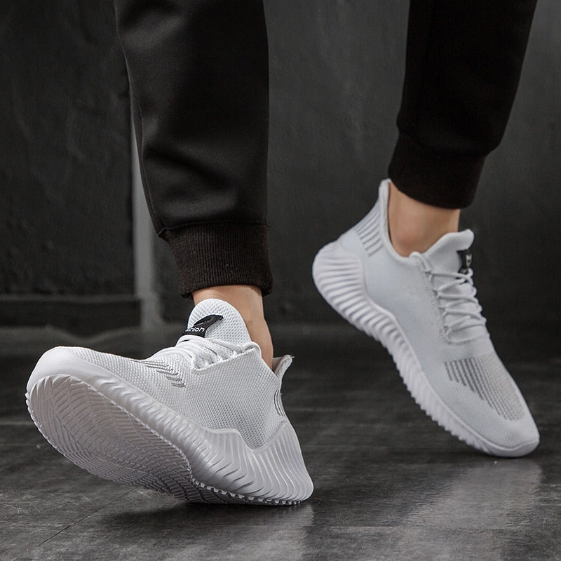 Breathable High Quality Light Walking Men Sneakers
