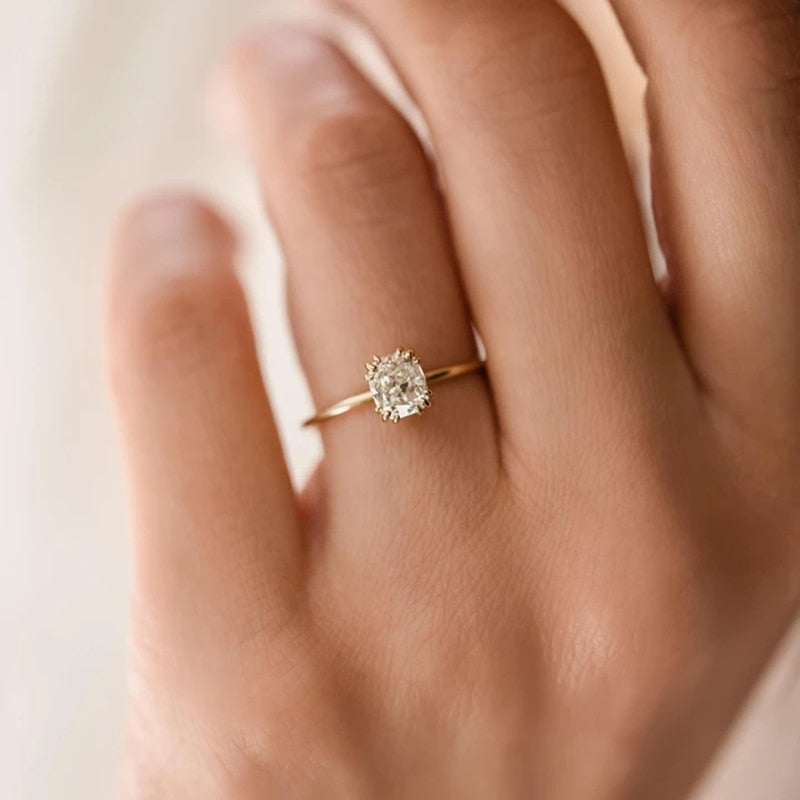 Aide 925 Sterling Silver Gold Single Round Zircon Crystal Ring