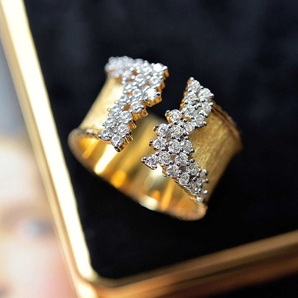 Huitan Luxury Finger Ring with CZ Stone