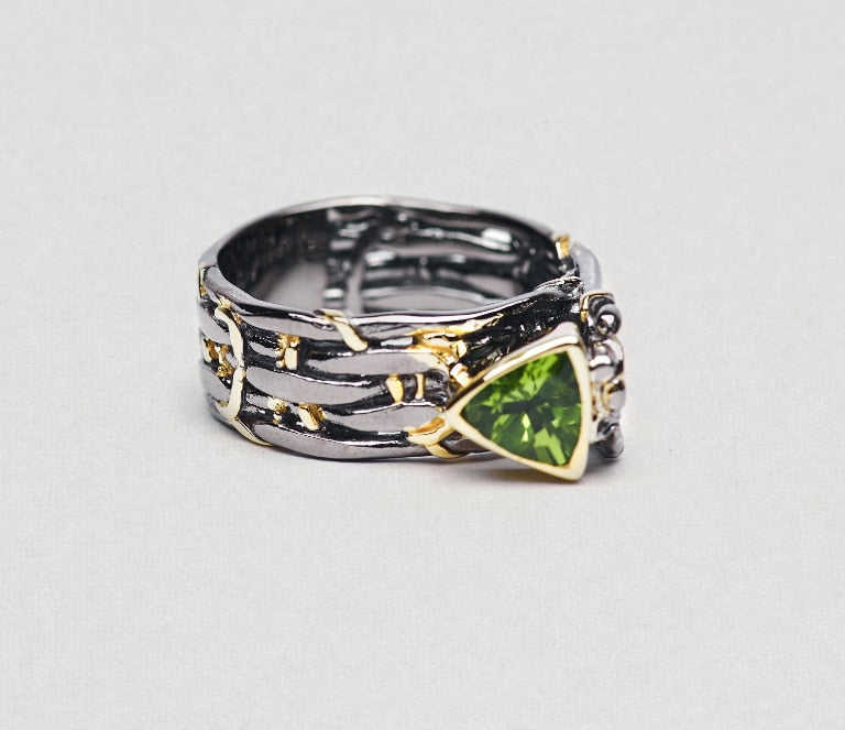 Unique Design Exaggerated Personality Black Gold Tungsten Triangle Ring