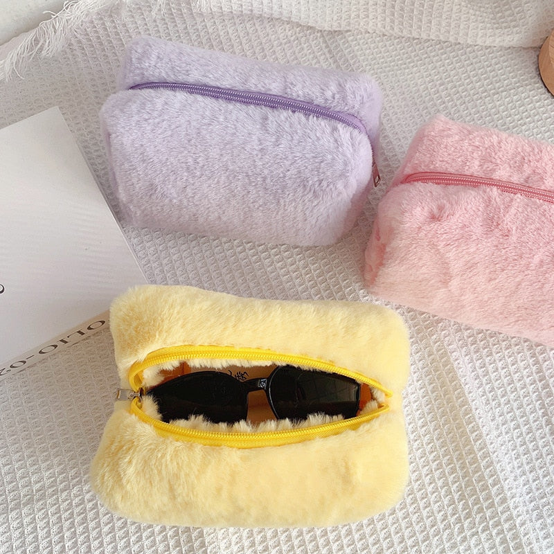 PURDORED 1 Pc Solid Color Fur Makeup Bag Organizer Case
