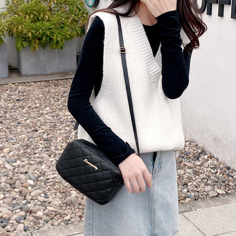 New Fashion Tassel Trend Lingge Embroidery Small Messenger Bag For Women