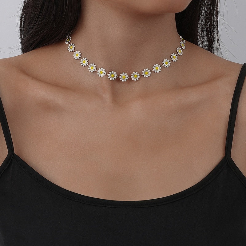 Elegant Flower Daisy Clavicle Necklace