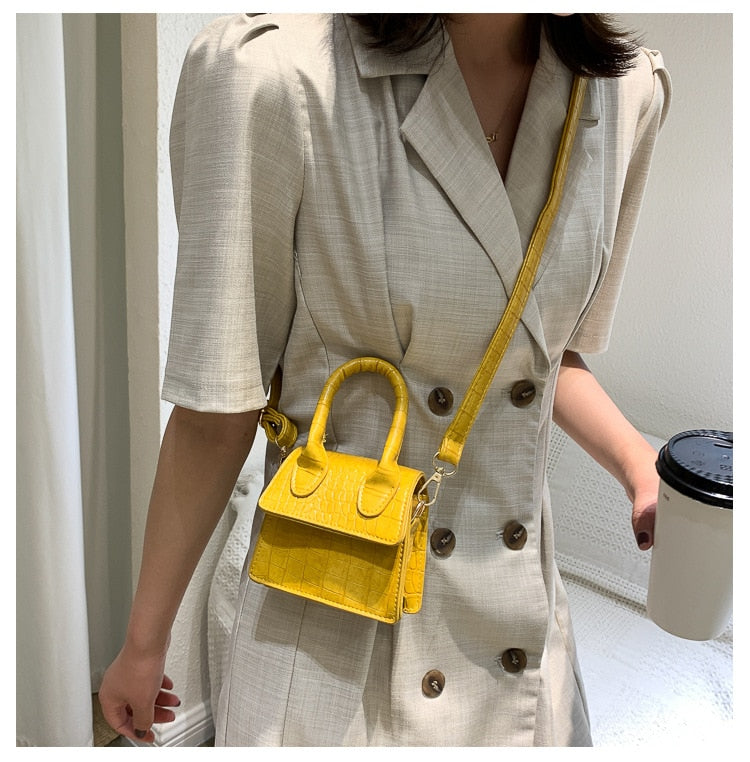Mini Crocodile Pattern Flip Messenger Crossbody Bag