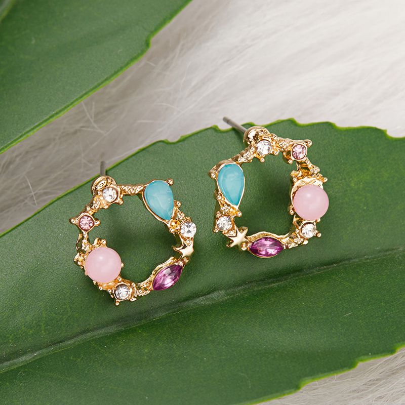 New Korean Hollow Wreath Flower Earring