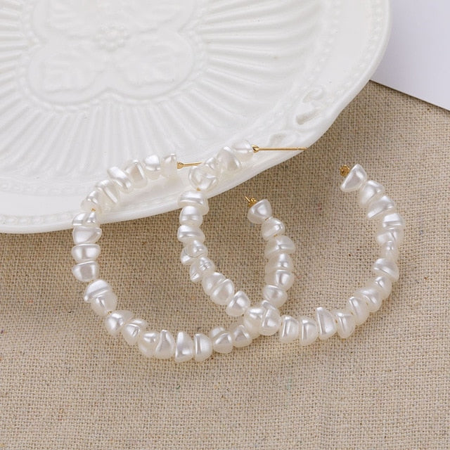 Trend Simulation Pearl Long Earrings - Shopeasywear