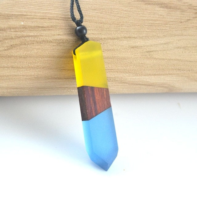 Vintage men & woman fashionable wood pendant necklace, woven rope