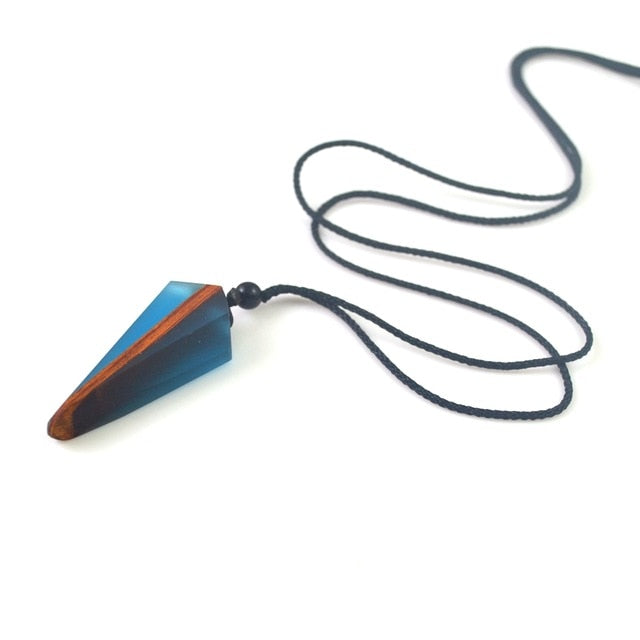 Vintage men & woman fashionable wood pendant necklace, woven rope