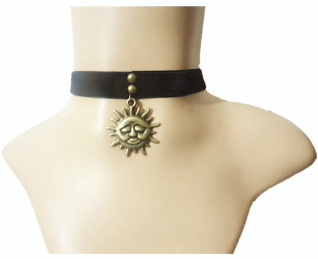Vintage Women gothic leon the professional mathilda necklace black velvet ribbon Retro sun choker necklace free shipping - Shopeasywear